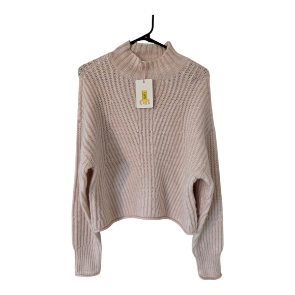 Gianni Bini Sweaters - GB Sweater Womens Sz M Pink Crew Neck Cropped Long Sleeve Cable Knit New